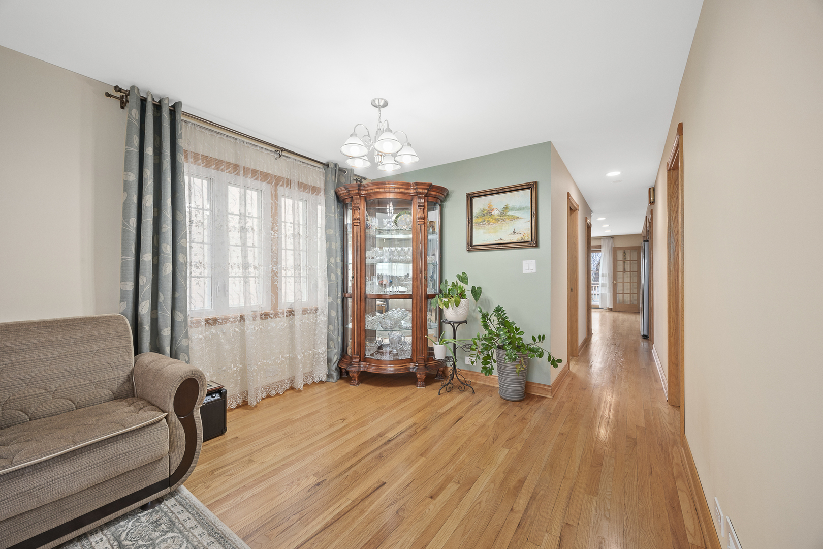 4930 N Clifton Avenue, Norridge, IL 60706