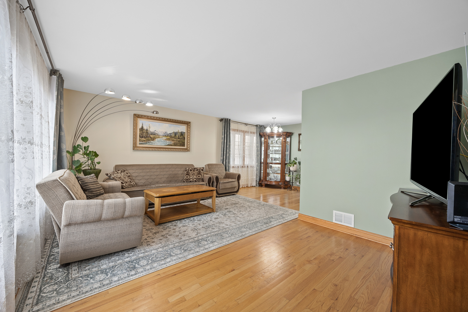 4930 N Clifton Avenue, Norridge, IL 60706