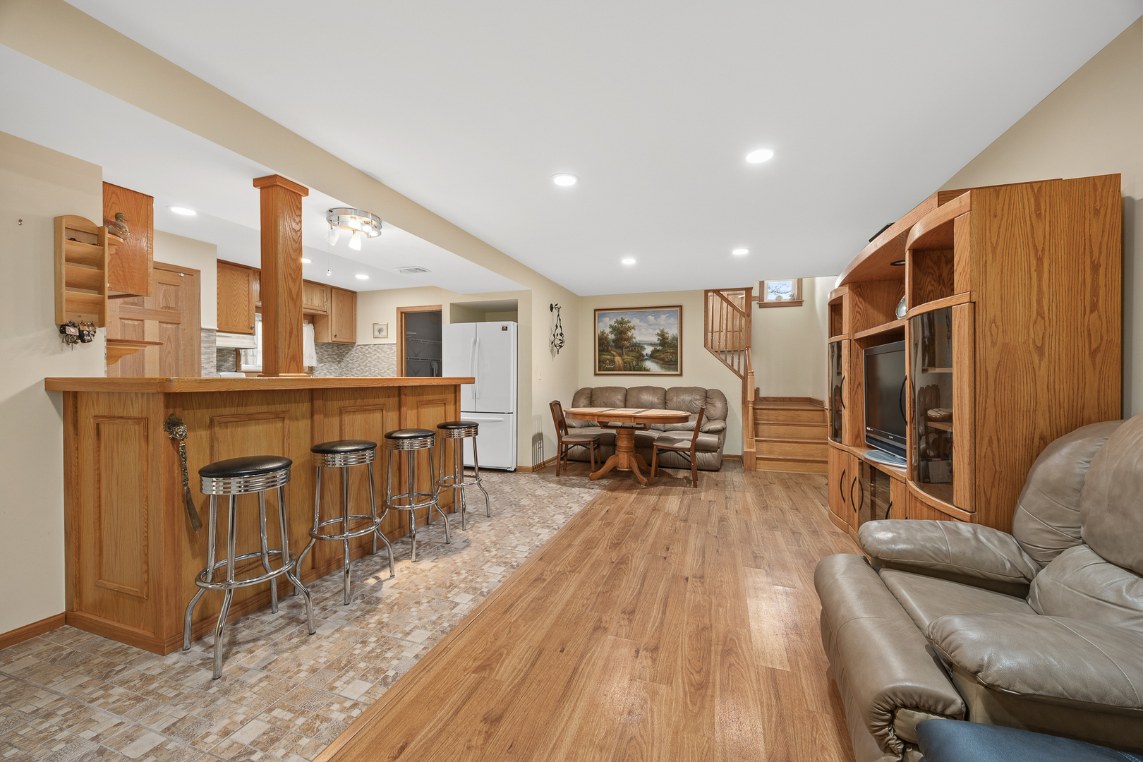 4930 N Clifton Avenue, Norridge, IL 60706