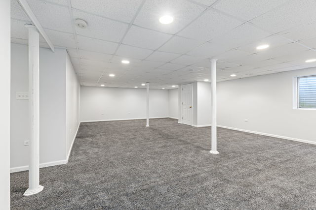 720 Hoover Drive, Carol Stream, IL 60188