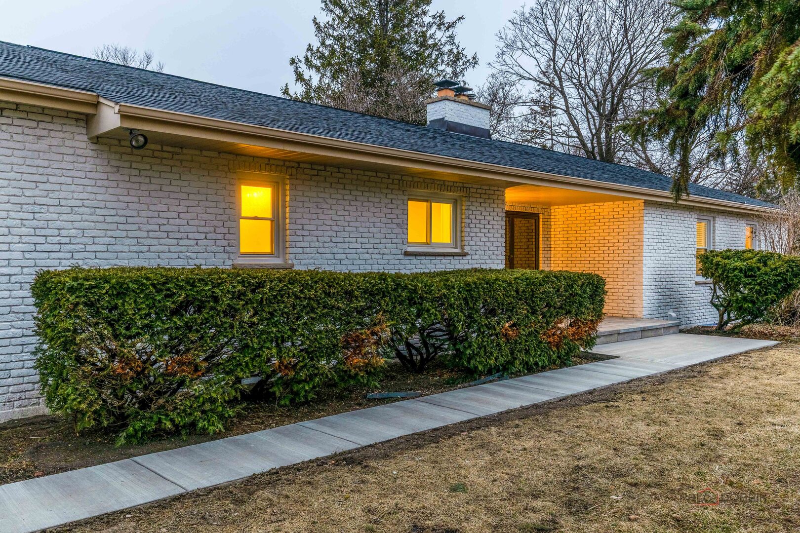 1967 Red Fox Lane, Green Oaks, IL 60048