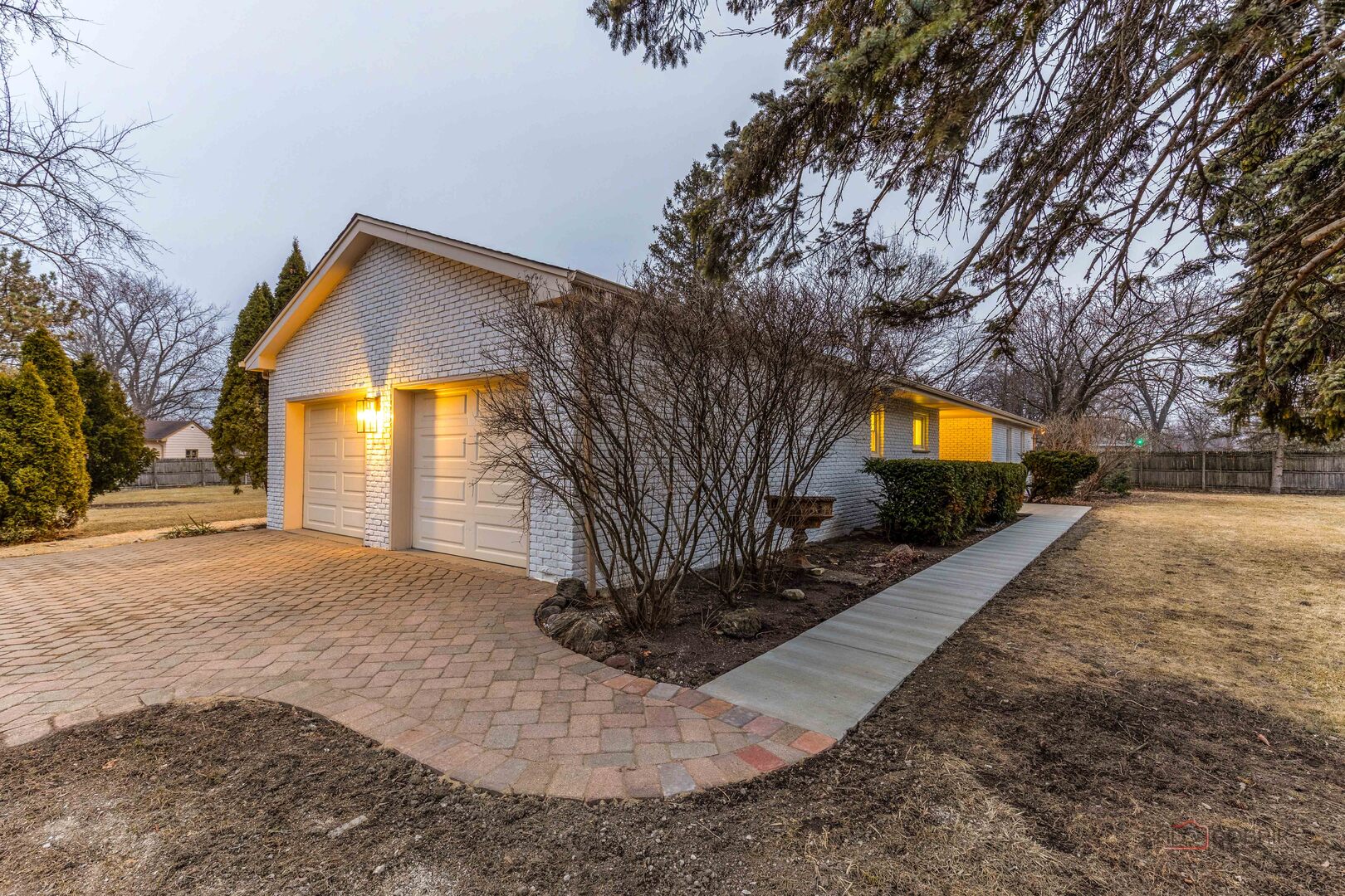 1967 Red Fox Lane, Green Oaks, IL 60048