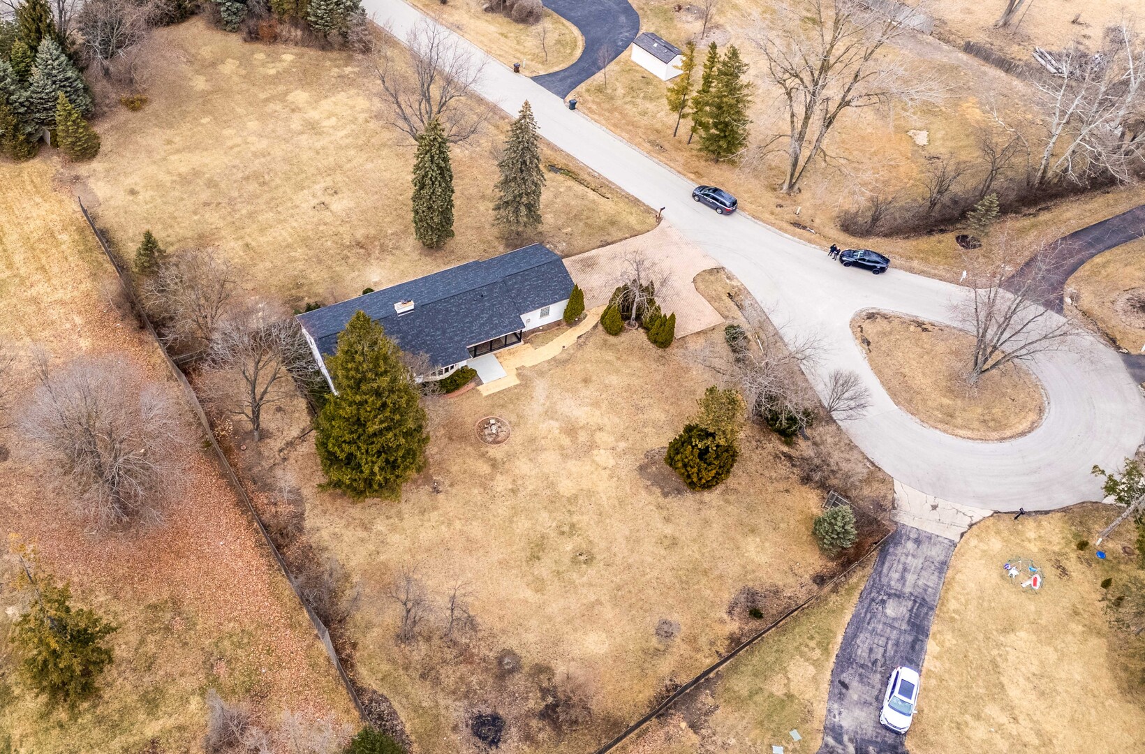 1967 Red Fox Lane, Green Oaks, IL 60048