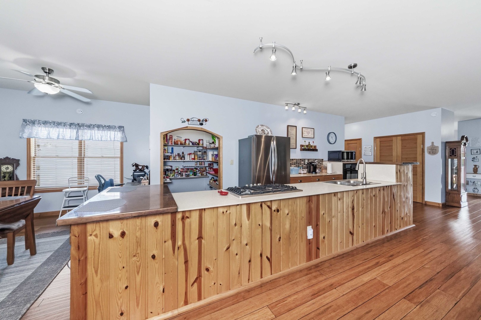 620 W 6th Street, Minonk, IL 61760