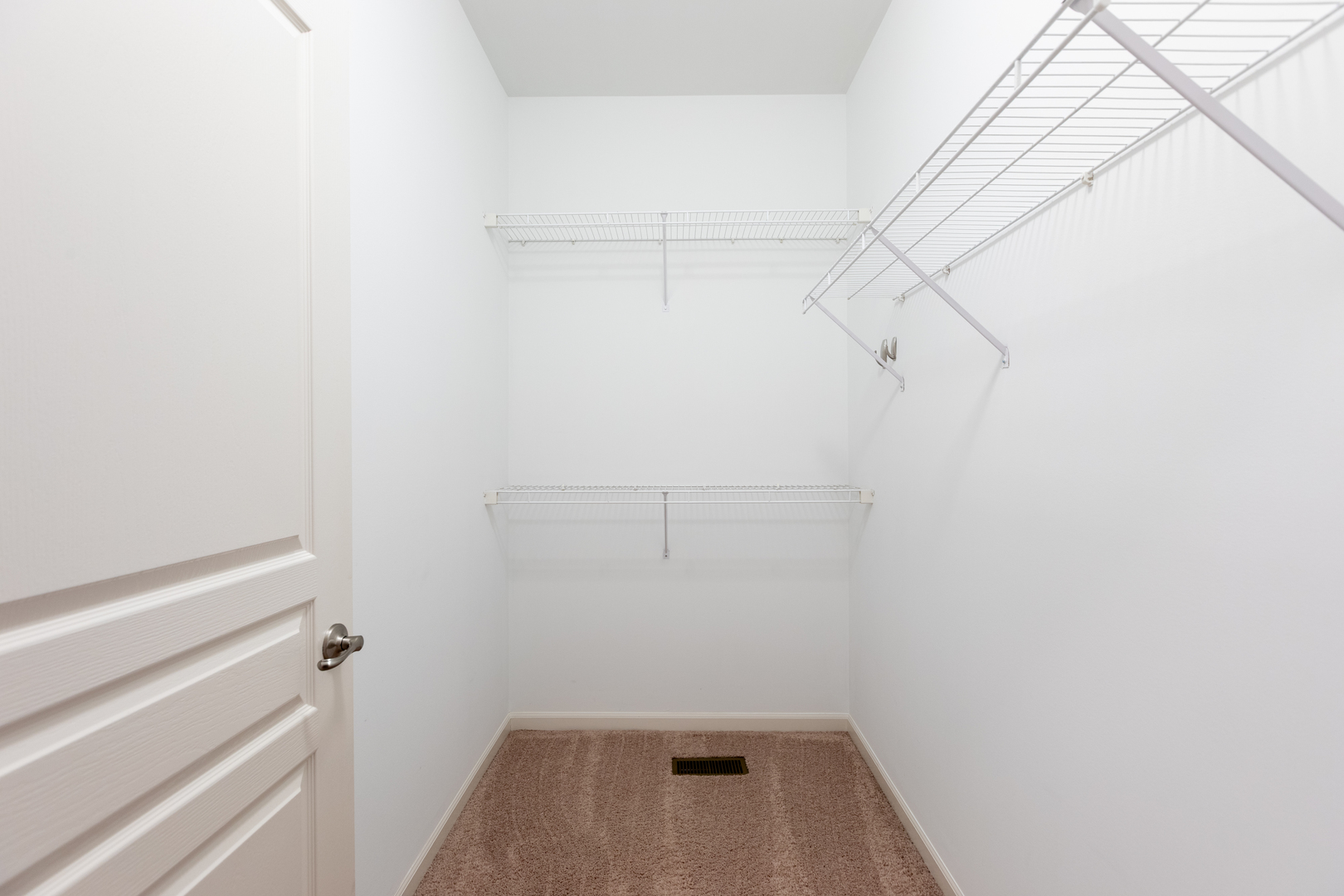 2629 Camberley Circle, Naperville, IL 60564