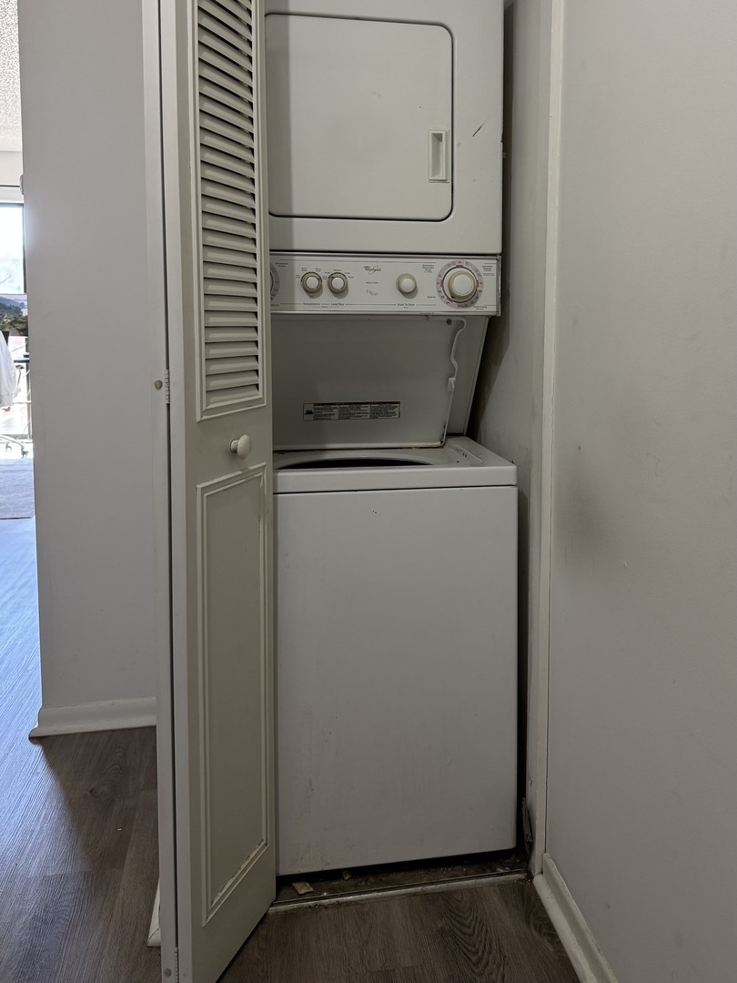 13 Parkside Court #4, Vernon Hills, IL 60061