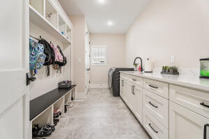 9533 Tall Grass Trail, St. John, IN 46373