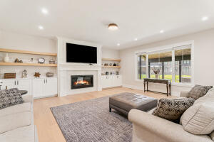 9533 Tall Grass Trail, St. John, IN 46373