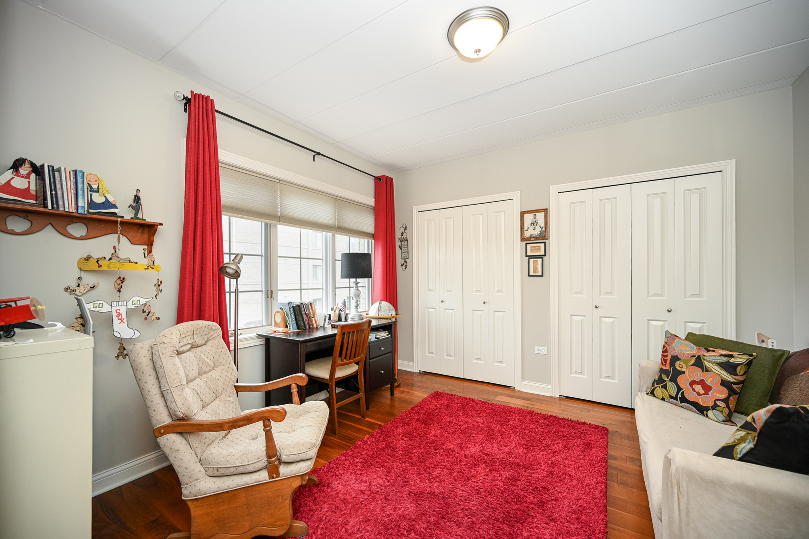 8505 Woodward Avenue #201, Woodridge, IL 60517