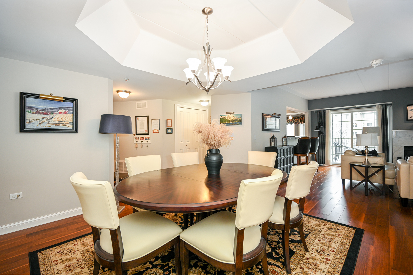 8505 Woodward Avenue #201, Woodridge, IL 60517