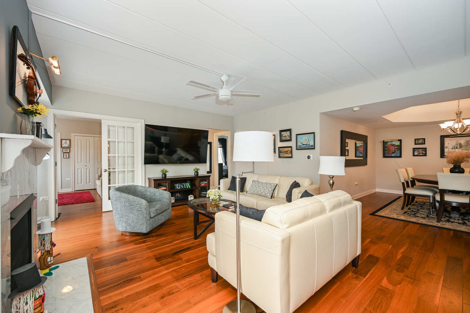 8505 Woodward Avenue #201, Woodridge, IL 60517