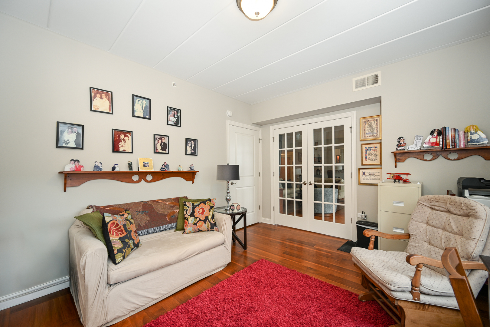 8505 Woodward Avenue #201, Woodridge, IL 60517