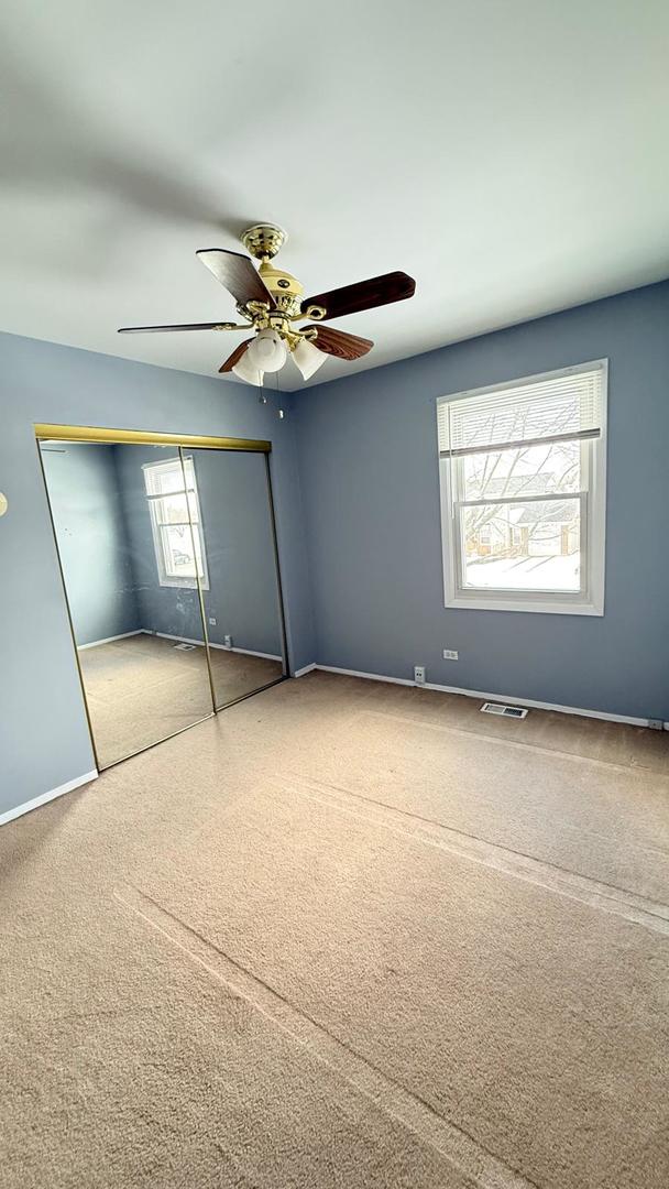 923 Daniels Court, Schaumburg, IL 60194