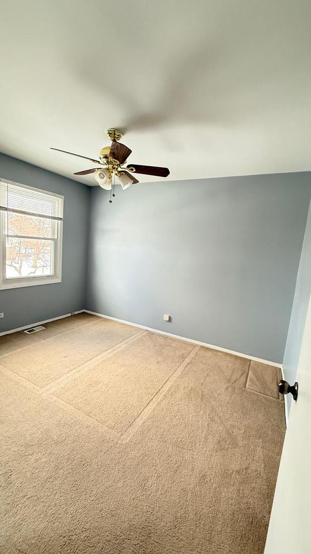 923 Daniels Court, Schaumburg, IL 60194