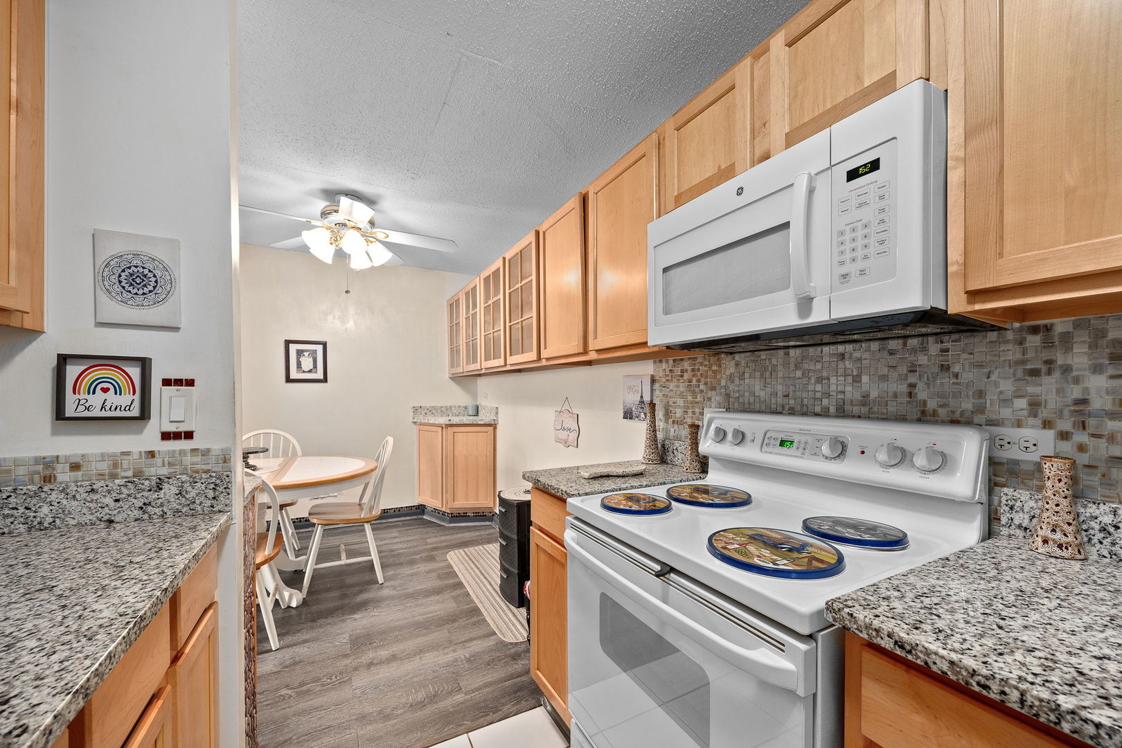 Bensenville, IL 60106