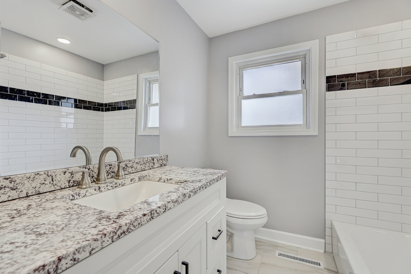 14739 Park Avenue, Oak Forest, IL 60452