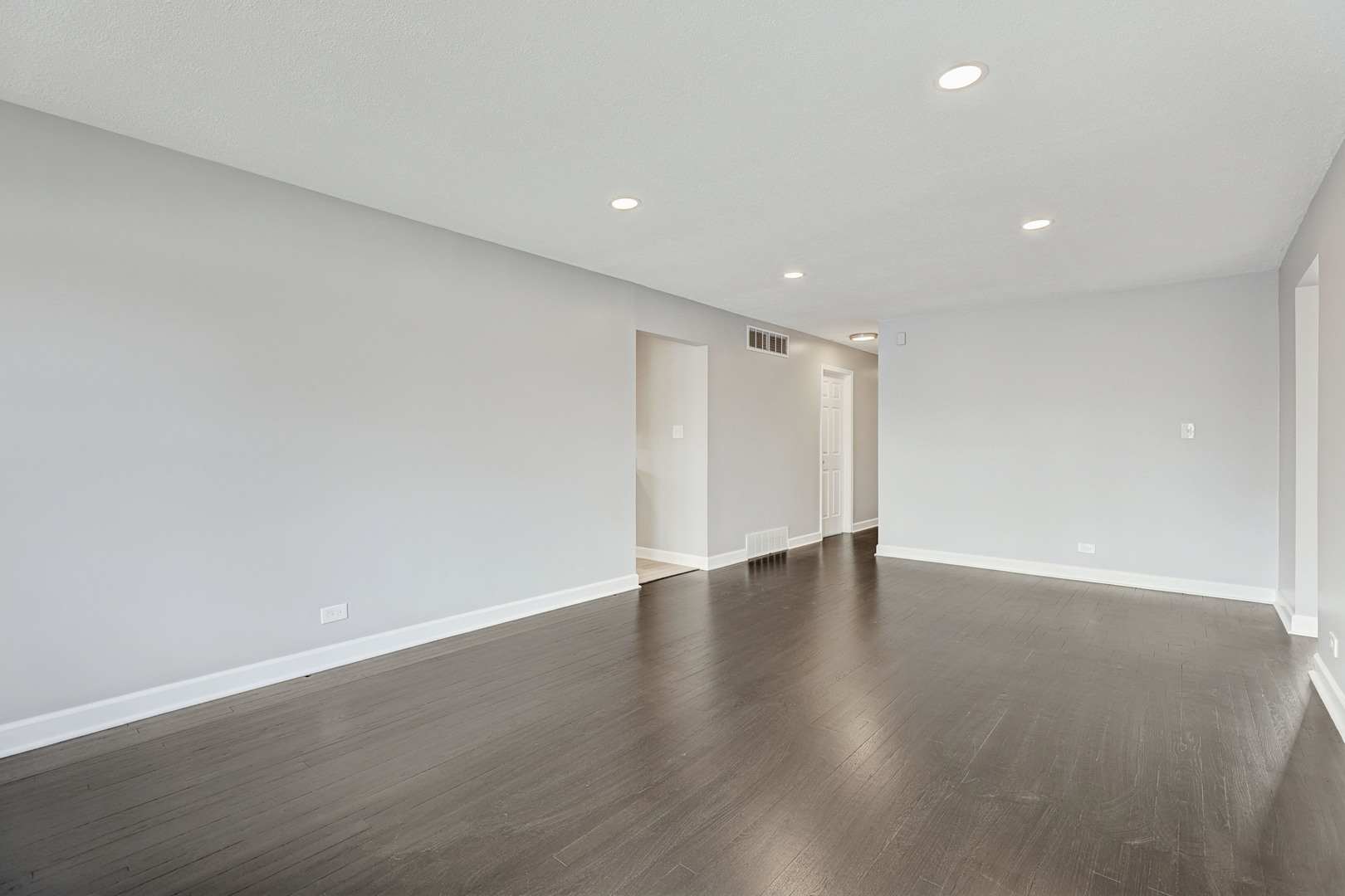 14739 Park Avenue, Oak Forest, IL 60452