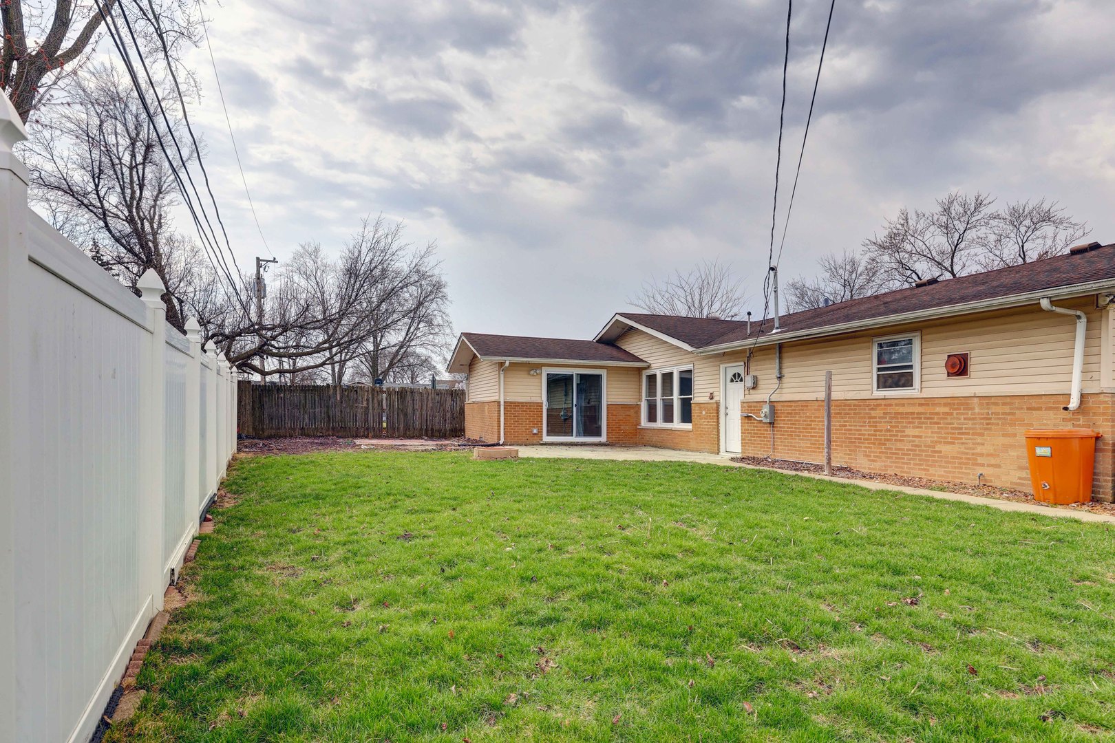 14739 Park Avenue, Oak Forest, IL 60452