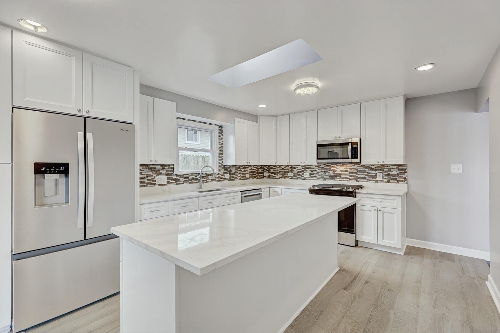 14739 Park Avenue, Oak Forest, IL 60452