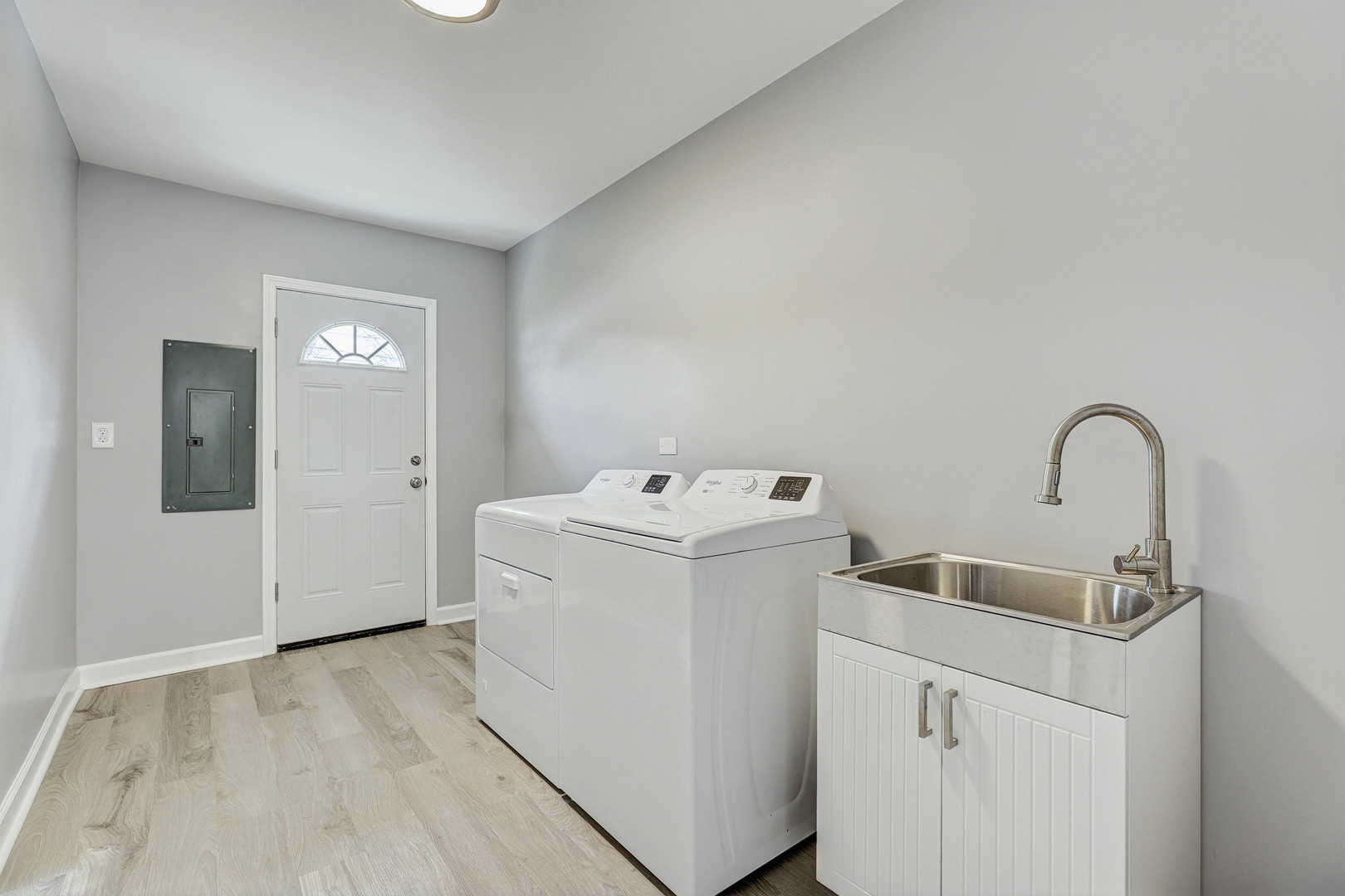 14739 Park Avenue, Oak Forest, IL 60452