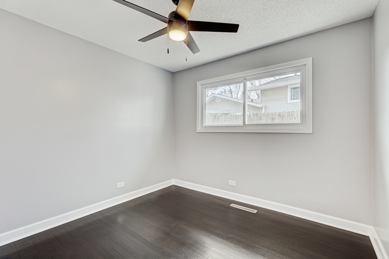 14739 Park Avenue, Oak Forest, IL 60452