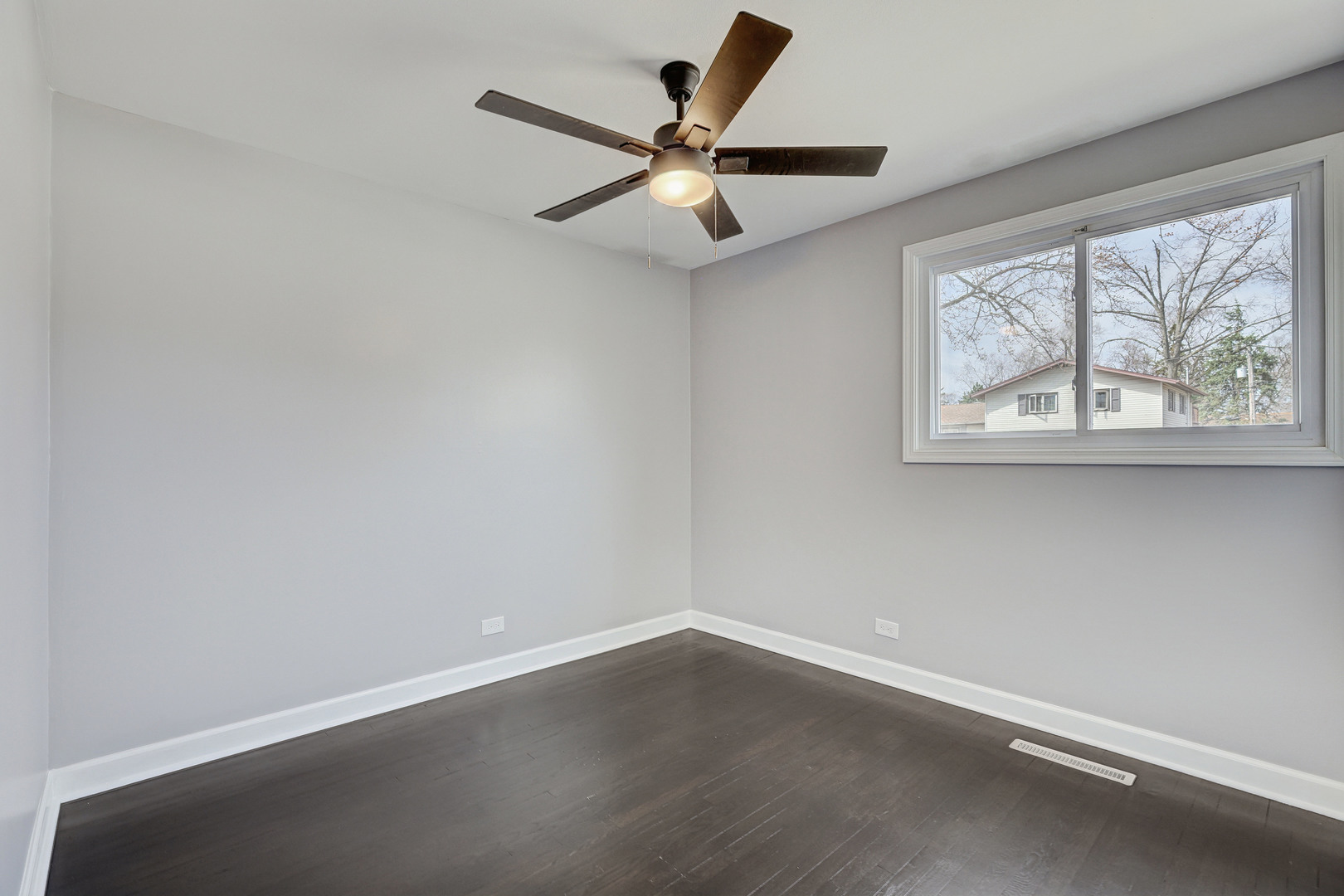 14739 Park Avenue, Oak Forest, IL 60452