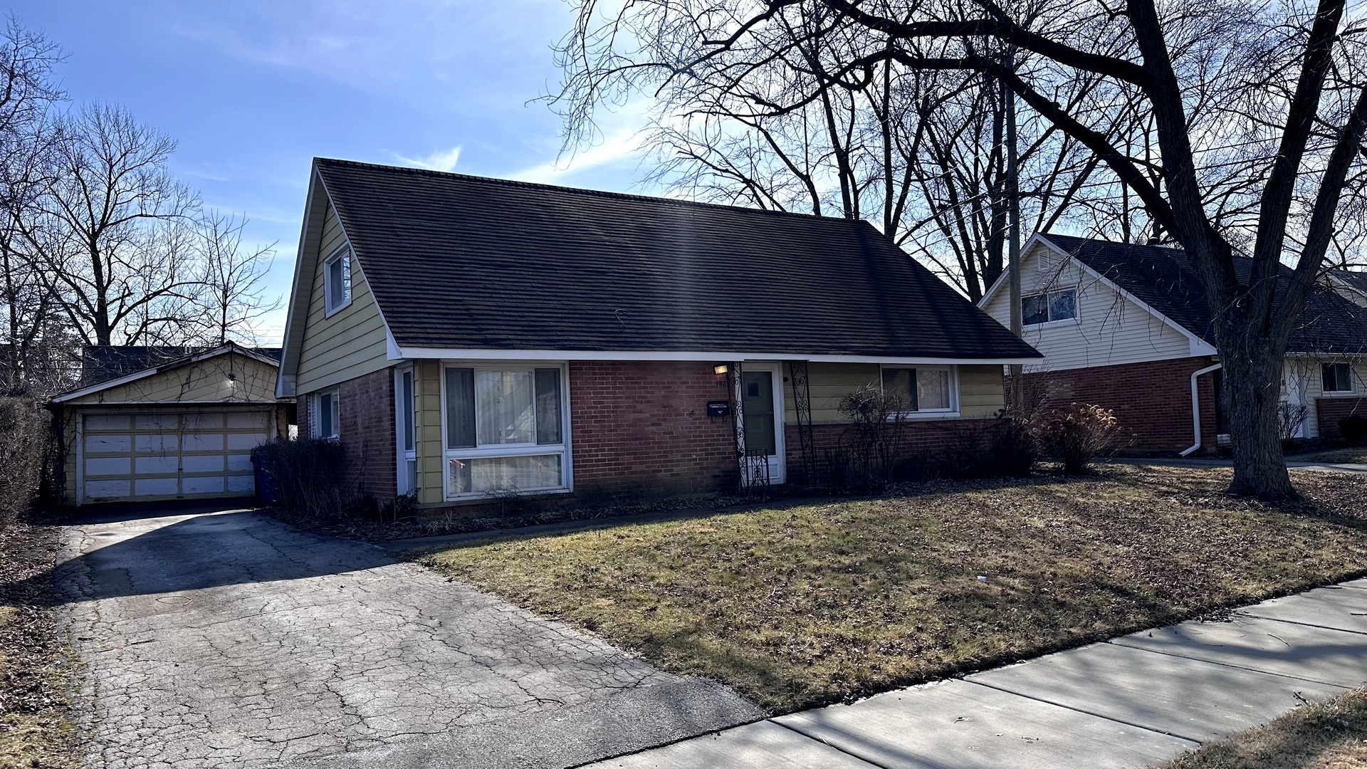 182 Frederick Drive, Chicago Heights, IL 60411
