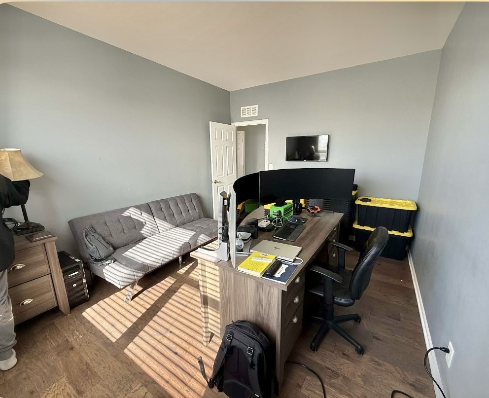 995 Bluff Quarry Drive, South Elgin, IL 60177