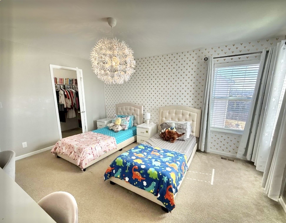 995 Bluff Quarry Drive, South Elgin, IL 60177