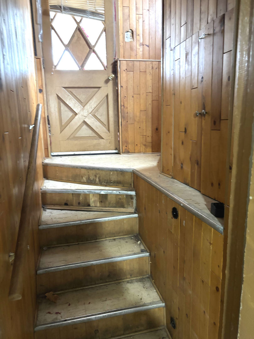 902 Highland Avenue, Wauconda, IL 60084