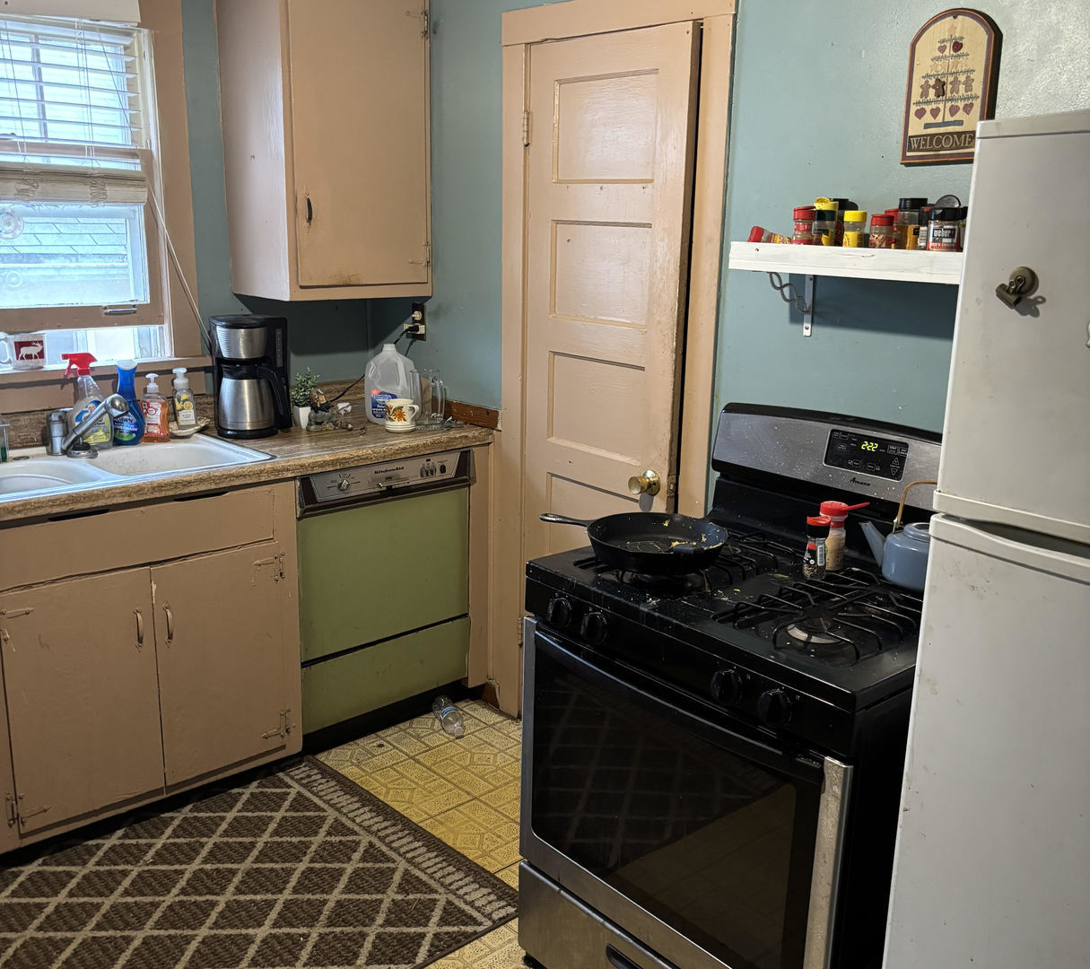 902 Highland Avenue, Wauconda, IL 60084