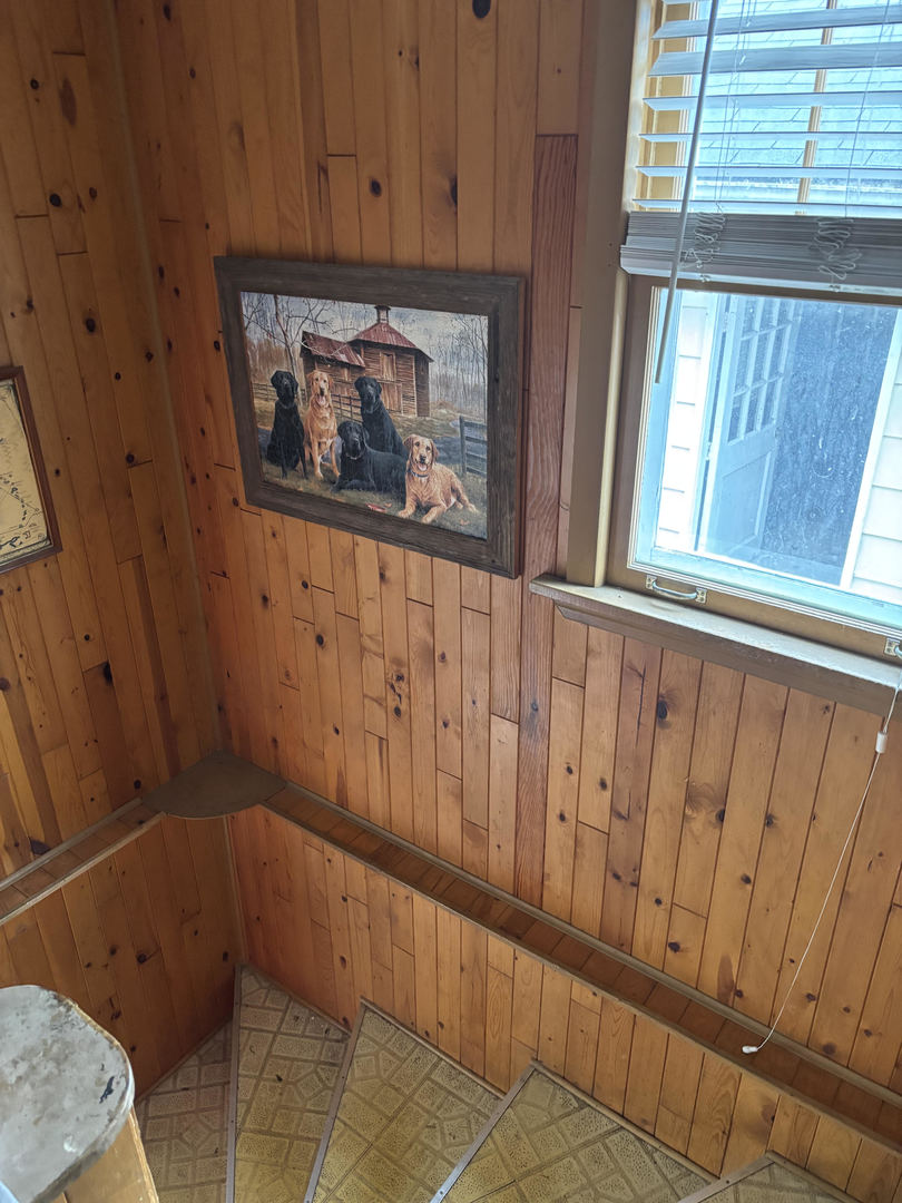 902 Highland Avenue, Wauconda, IL 60084