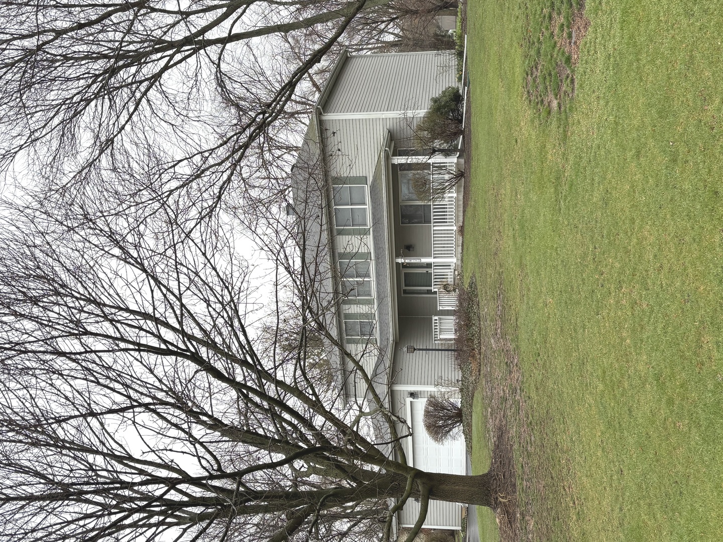 902 Highland Avenue, Wauconda, IL 60084