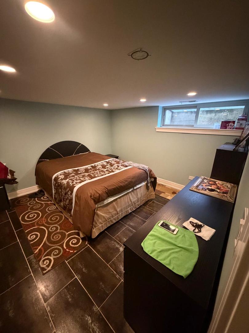 4N150 Hawthorne Avenue, Bensenville, IL 60106