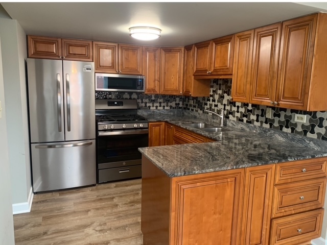 7913 S 83rd Avenue #1N, Justice, IL 60458