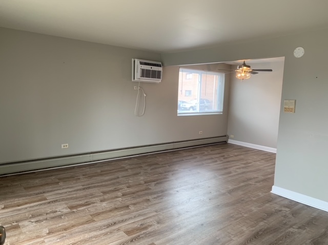 7913 S 83rd Avenue #1N, Justice, IL 60458