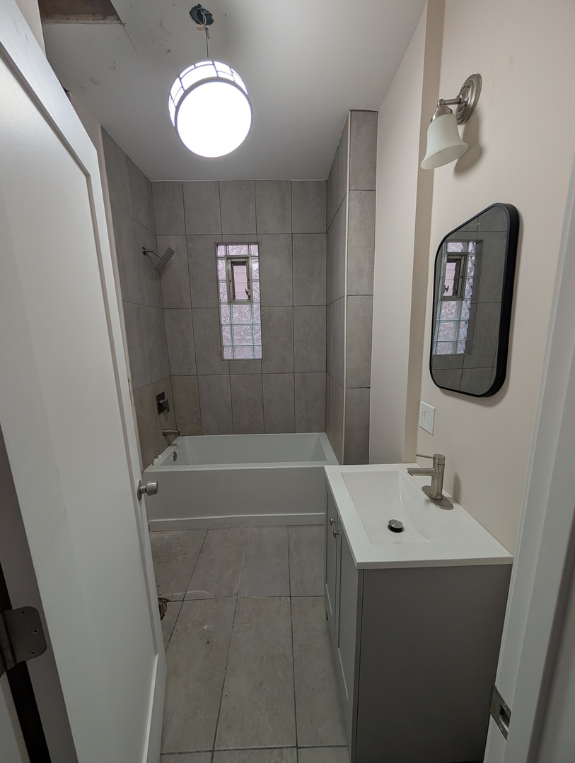 654 E 92nd Place, Chicago, IL 60619