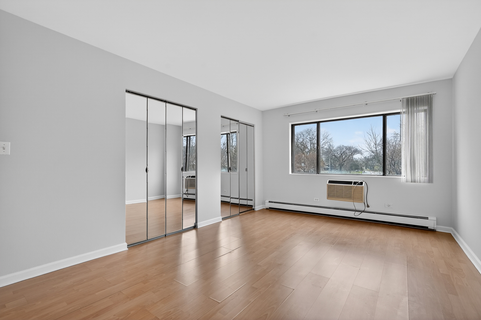 6670 S BRAINARD Avenue #209, Countryside, IL 60525