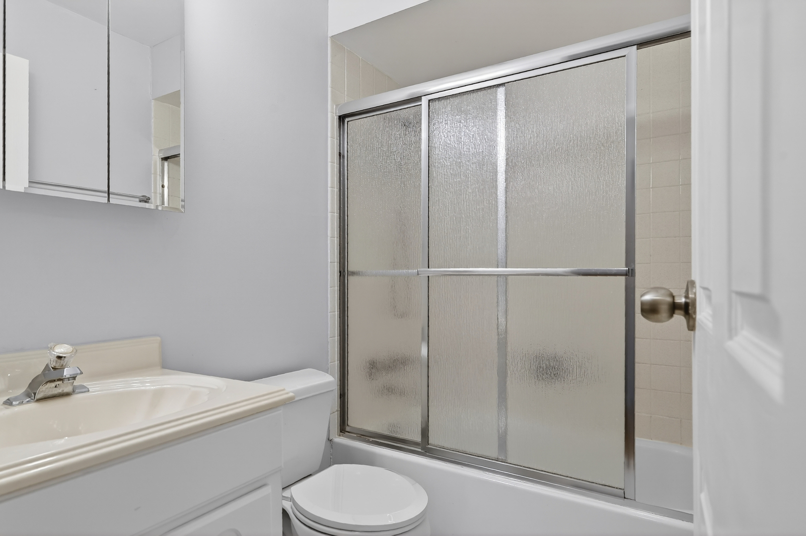 6670 S BRAINARD Avenue #209, Countryside, IL 60525