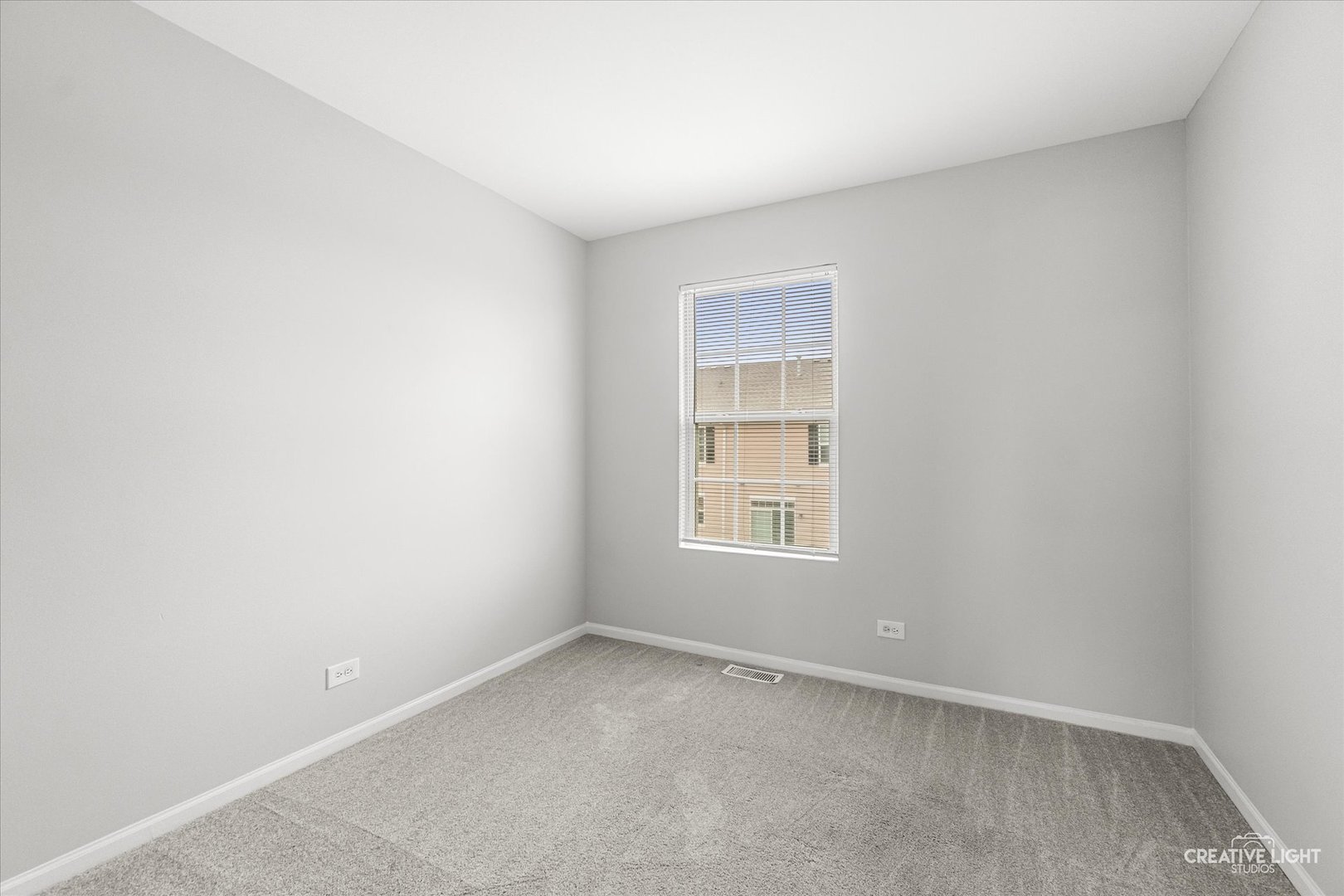 2271 Beresford Drive, Yorkville, IL 60560