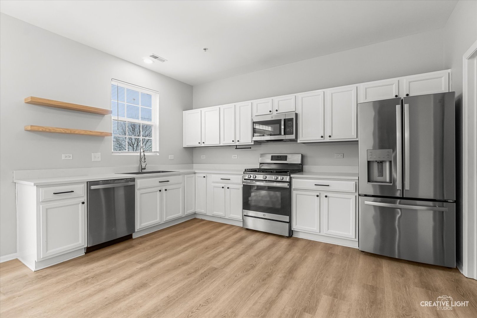 2271 Beresford Drive, Yorkville, IL 60560