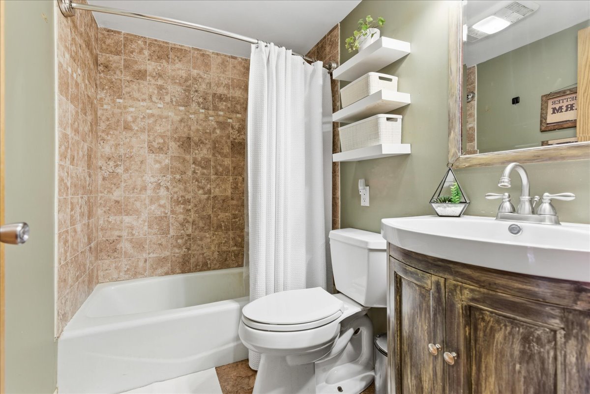 2873 Cty Road 1600N, Minonk, IL 61760