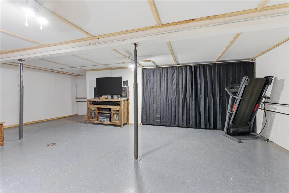 2873 Cty Road 1600N, Minonk, IL 61760