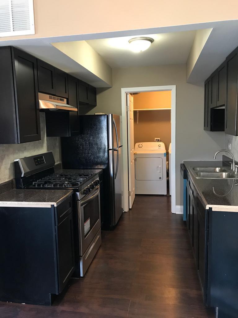 329 Carthage Court #D, Bloomingdale, IL 60108