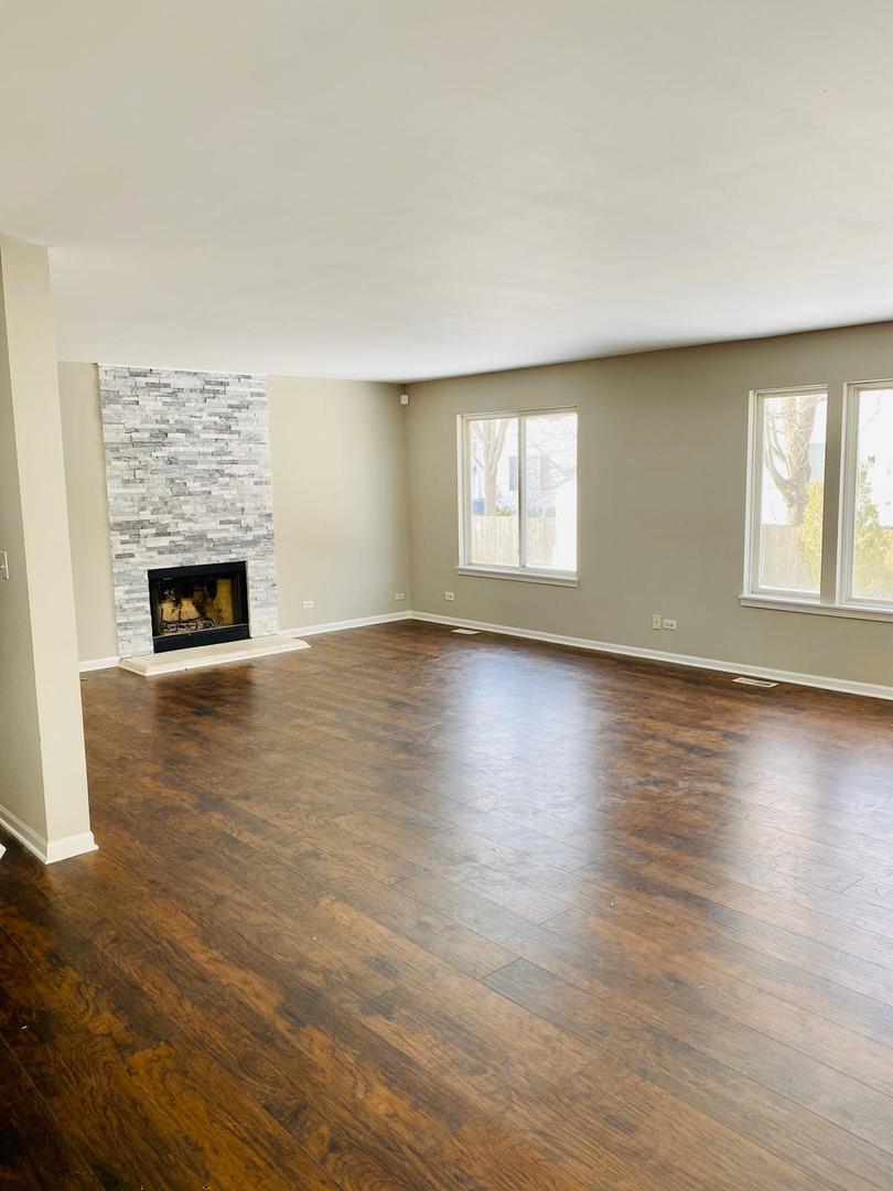 2824 WHITEHALL Lane, Naperville, IL 60564