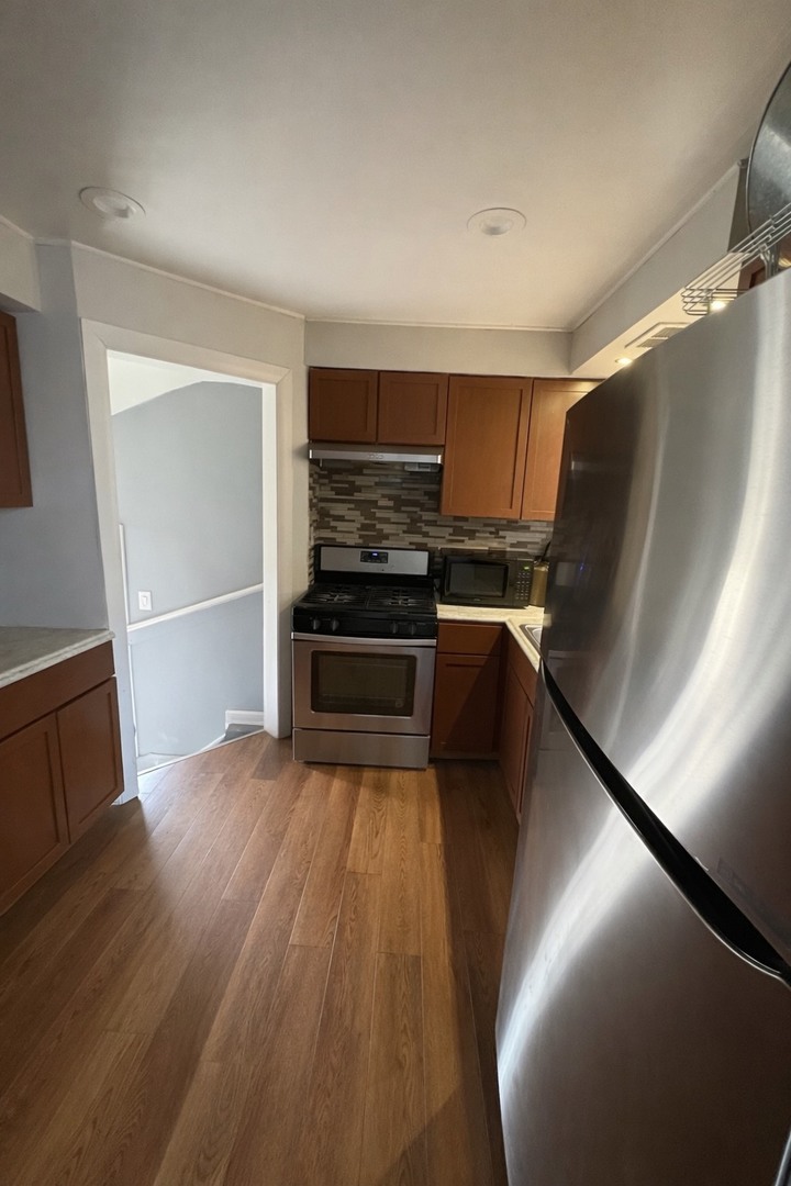 1116 W 111th Place, Chicago, IL 60643