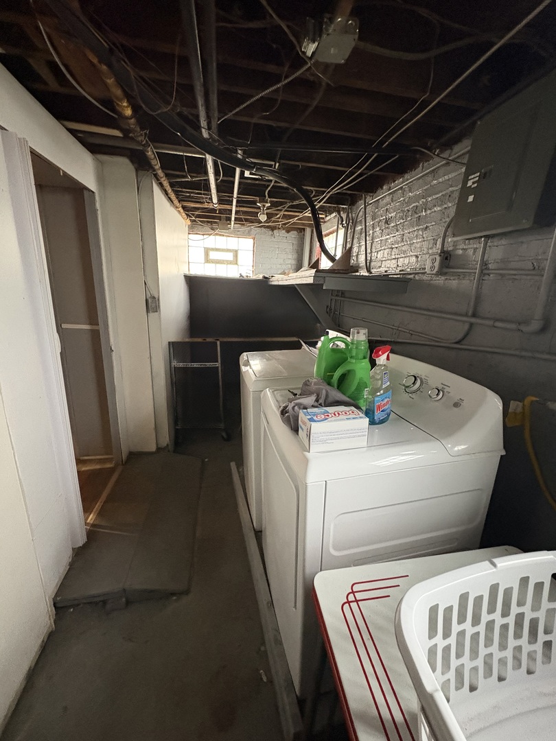 1116 W 111th Place, Chicago, IL 60643