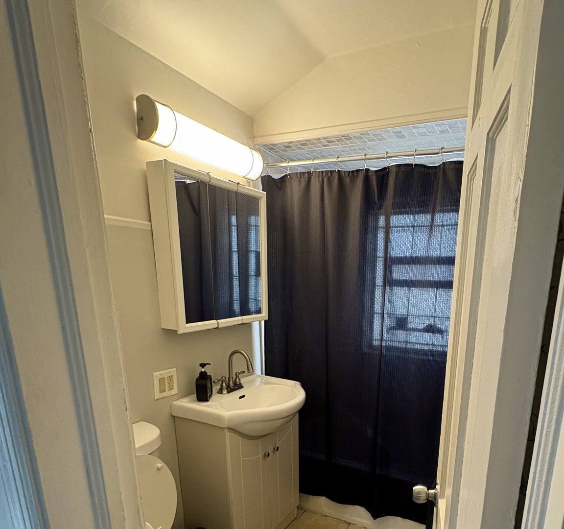 1116 W 111th Place, Chicago, IL 60643