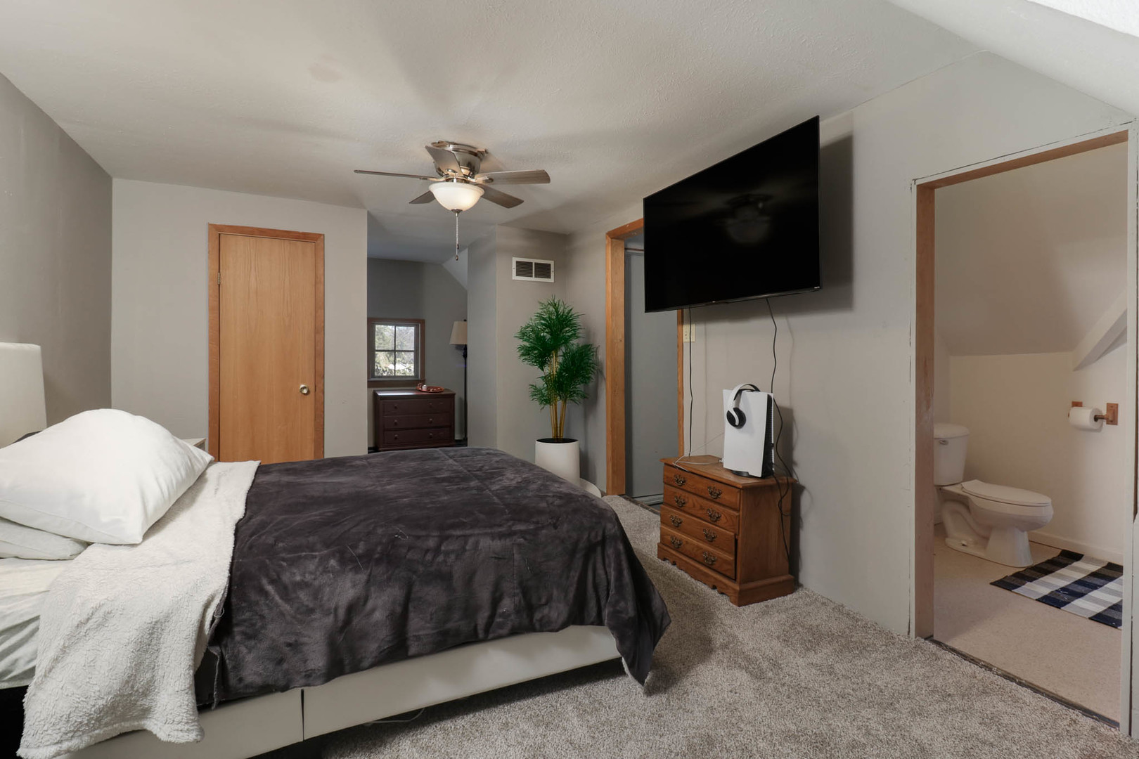 207 E Field Street, Secor, IL 61771