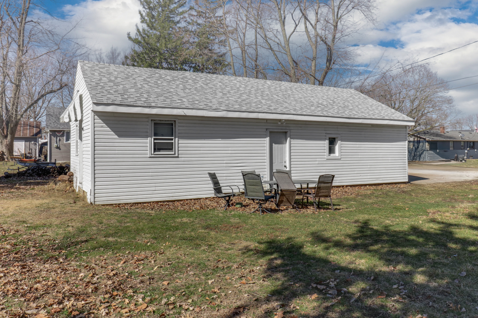 207 E Field Street, Secor, IL 61771